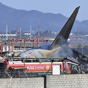 韓國客機碰撞爆炸事故已致120人死亡