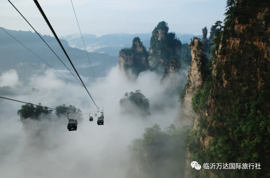 來長春旅行看60米巨龍出水