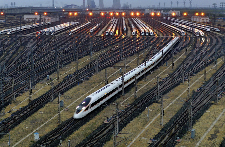 澳門香港資料開獎結果,香港游客在日本遭列車撞擊喪生