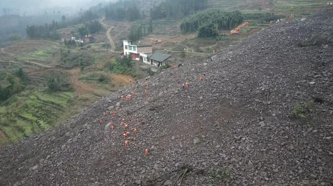 在澳門開獎,航拍視角看四川筠連山體滑坡現(xiàn)場